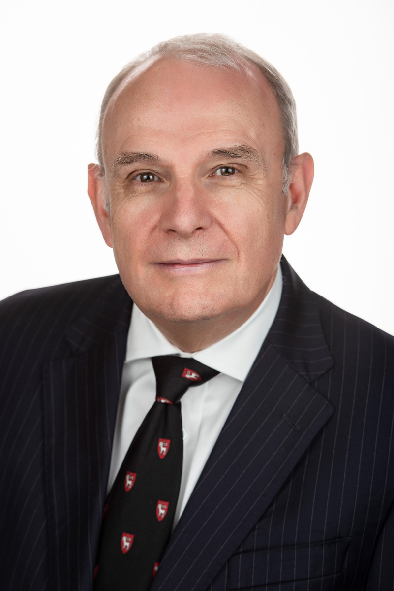 Paul Brennan, avstralski odvetnik
