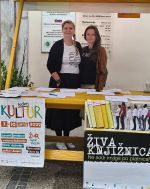 »Super izkušnja! Ko bi vsaj lahko prebrala vse knjige!«